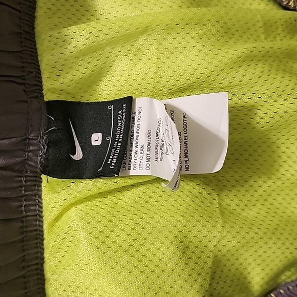 NWT Nike swim short size L - Picture 5 of 6